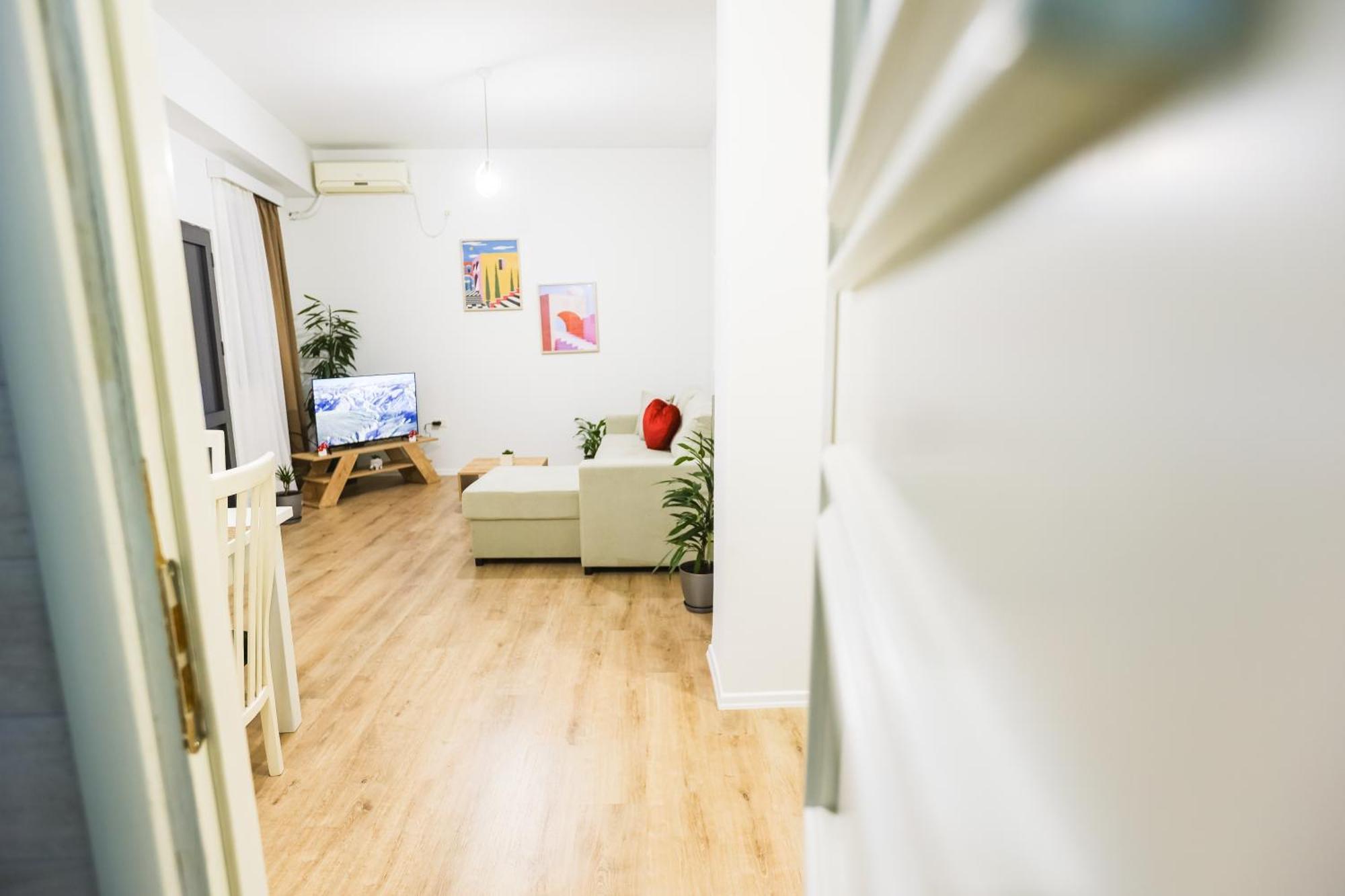 At Bazaar Central Apartment تيرانا المظهر الخارجي الصورة
